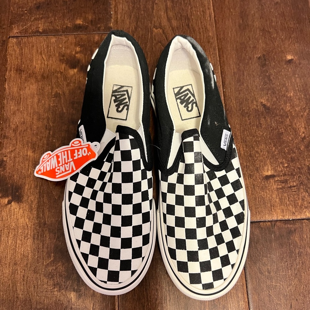 Vans black and white checkered